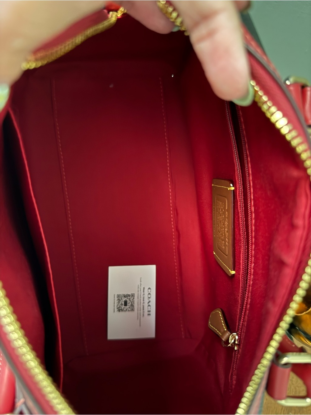 Coach Rowan in maxi signature canvas walnut/true red - Picture 7 of 8